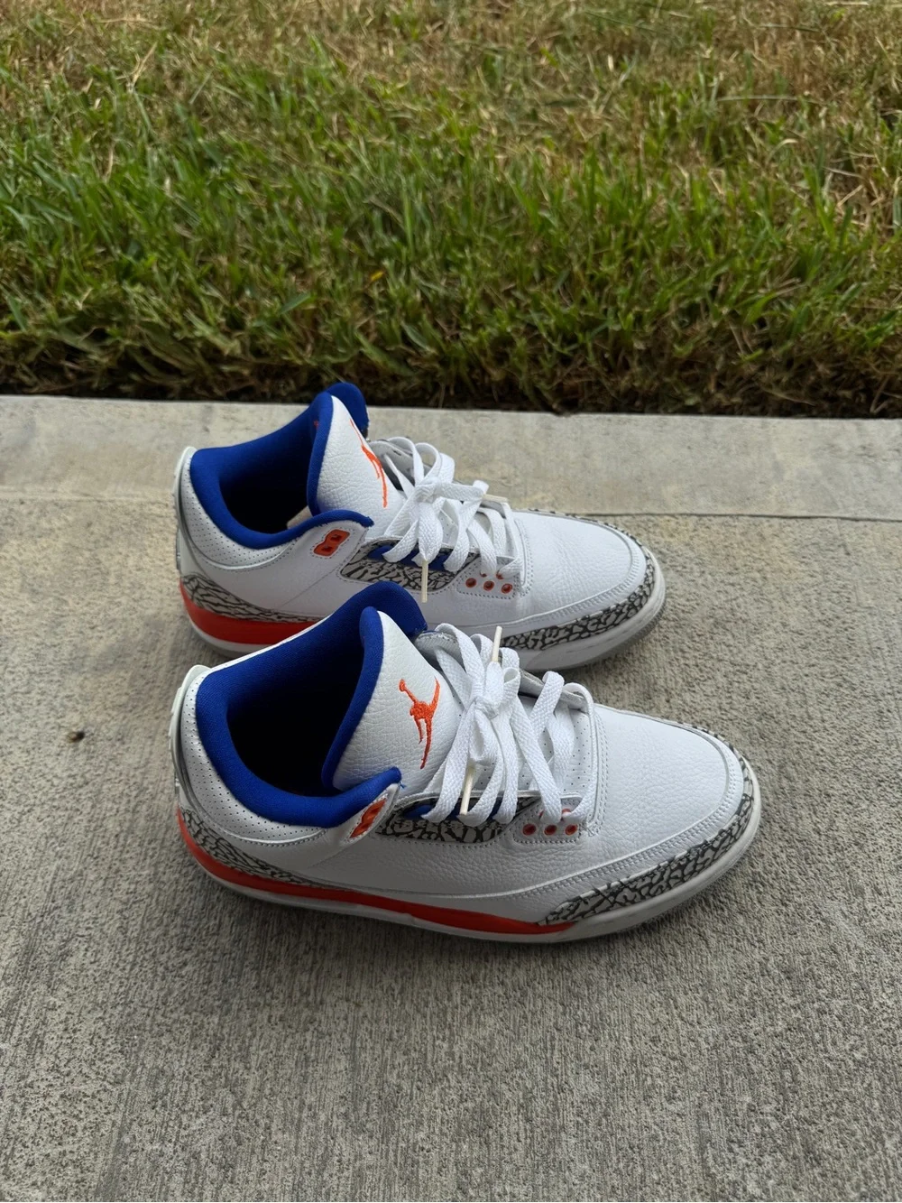 Knick Retro 3s. Size 8M 9.5W. 9/10 Condition. No Box, Comes With Clear Shoe Cont